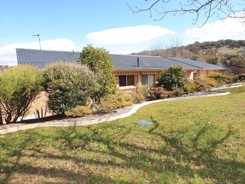 84 Jackie Howe Crescent, Macarthur ACT 2904
