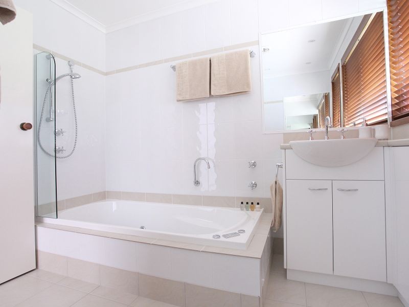 84 Jackie Howe Crescent, Macarthur ACT 2904