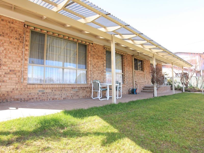 84 Jackie Howe Crescent, Macarthur ACT 2904