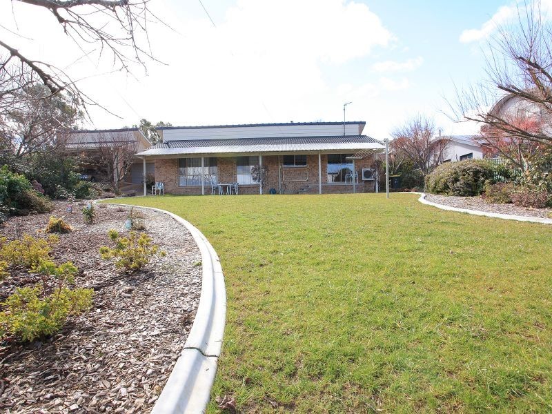 84 Jackie Howe Crescent, Macarthur ACT 2904