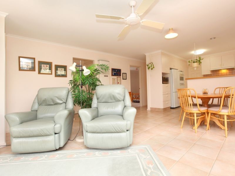 7 Dobell Circuit, Conder ACT 2906