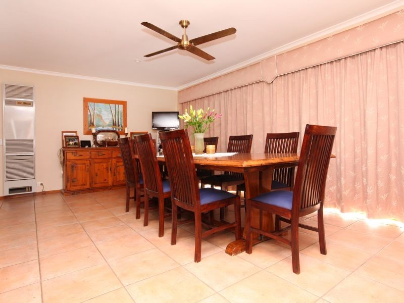 25 Parfitt Crescent, Calwell ACT 2905