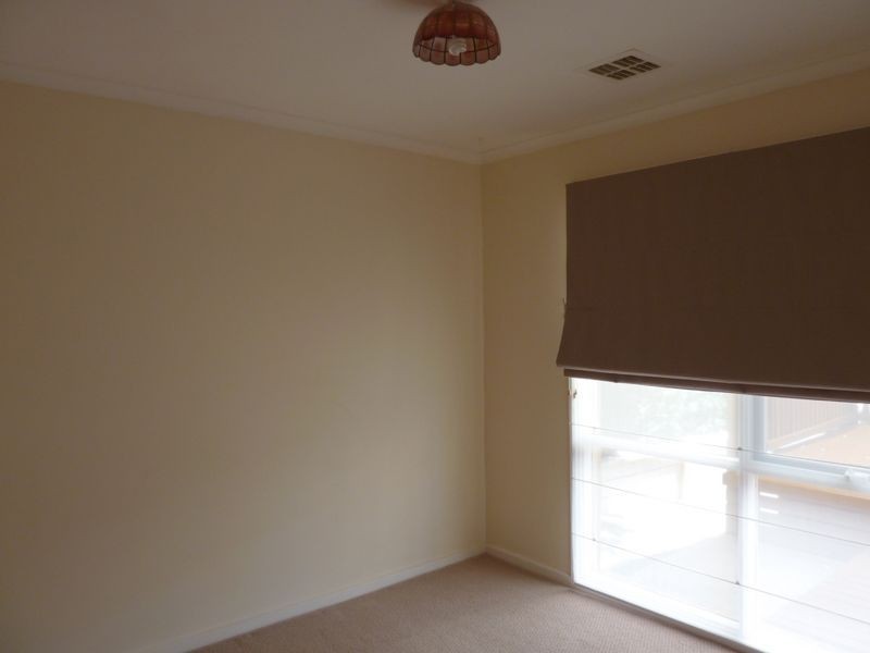 5 Henning Place, Kambah ACT 2902