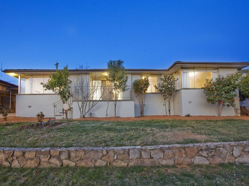 39 Millen Street, Hughes ACT 2605