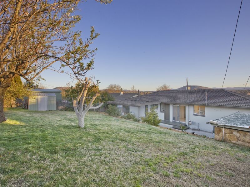 39 Millen Street, Hughes ACT 2605