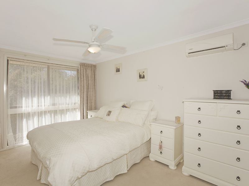 5 Downer Place, Kambah ACT 2902