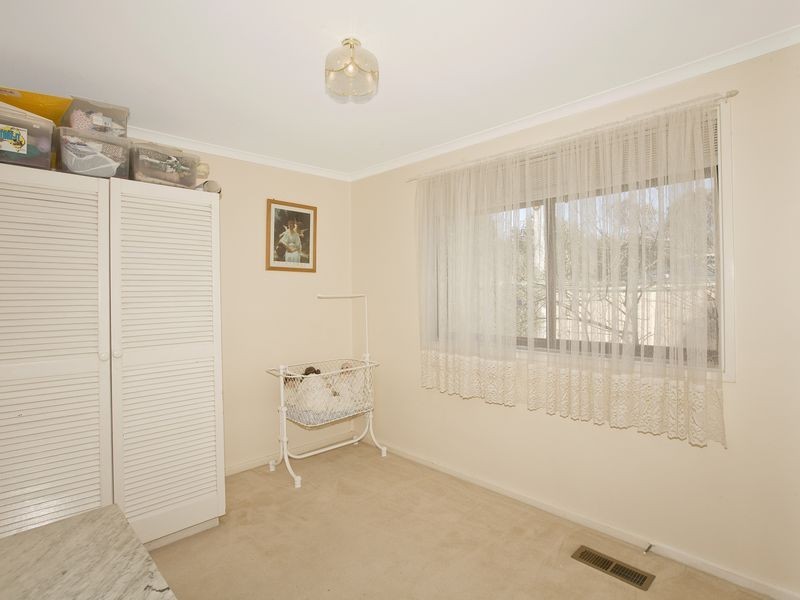 5 Downer Place, Kambah ACT 2902