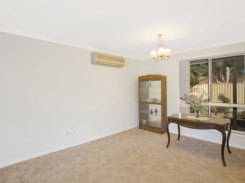 5 Downer Place, Kambah ACT 2902
