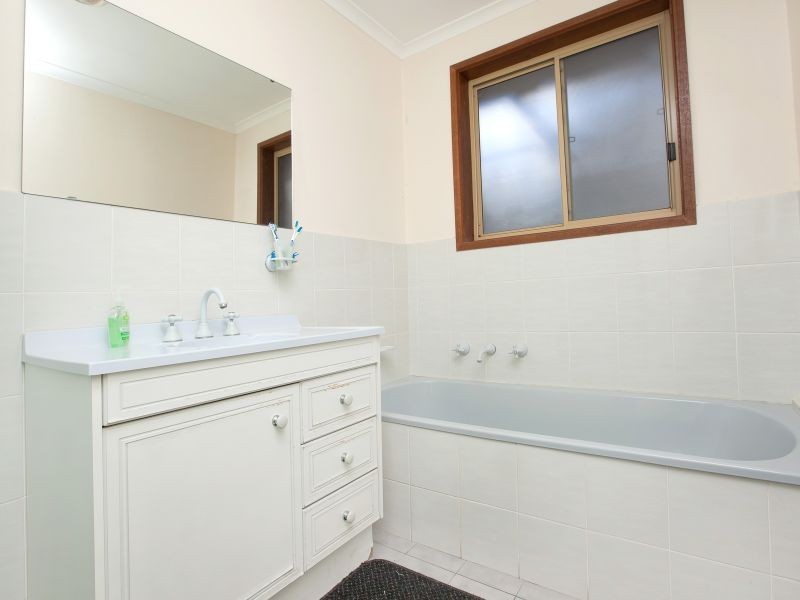 131 Lawrence Wackett Crescent, Theodore ACT 2905