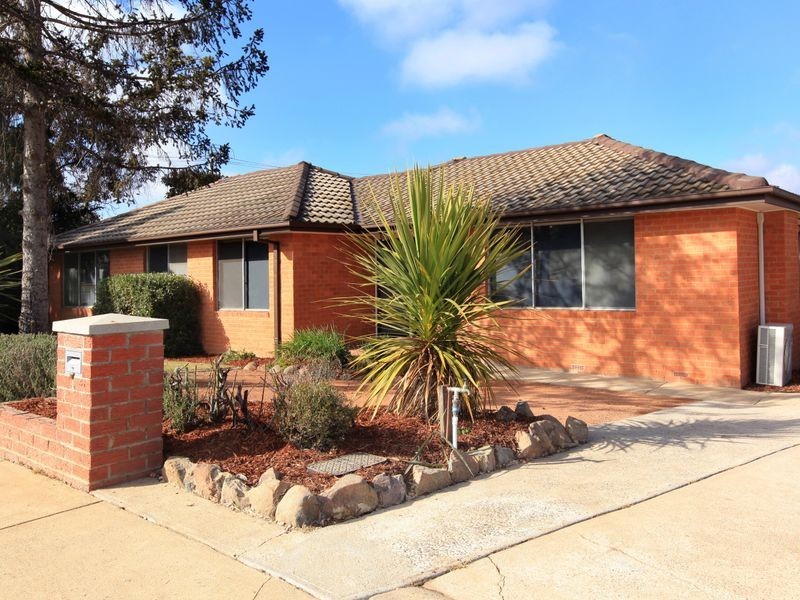 94 Chuculba Crescent, Giralang ACT 2617