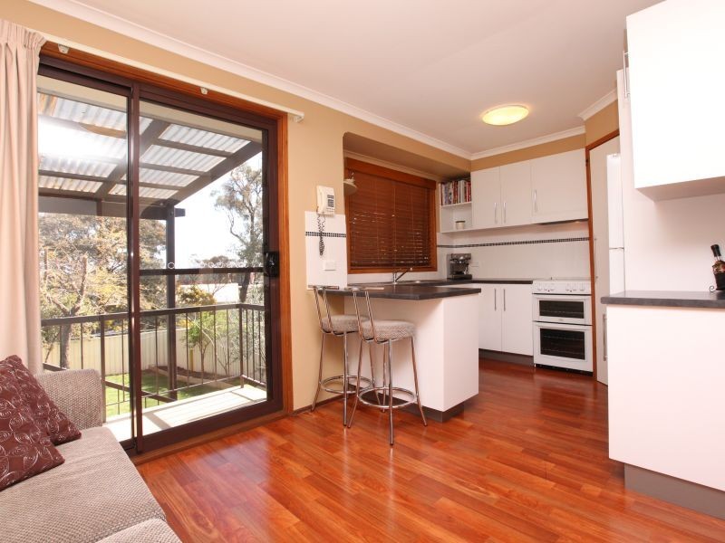 25 Muir Place, Queanbeyan NSW 2620