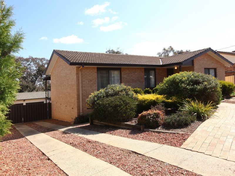 25 Muir Place, Queanbeyan NSW 2620