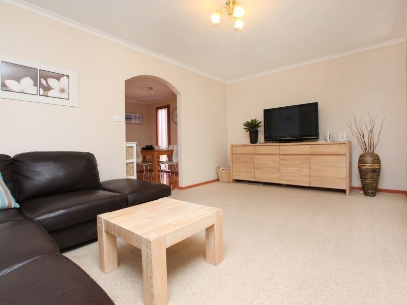 10 Body Place, Macarthur ACT 2904