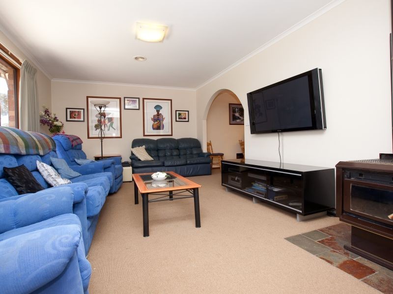 31 Bramston Street, Fadden ACT 2904
