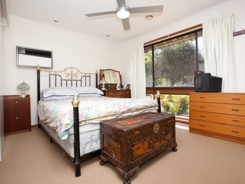 31 Bramston Street, Fadden ACT 2904