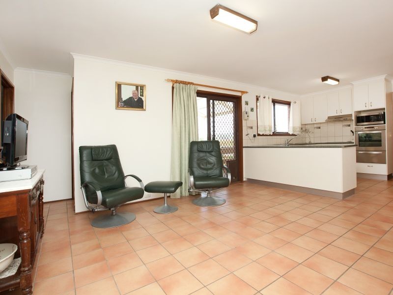 173 Castleton Crescent, Gowrie ACT 2904