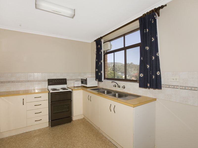 24/6 MacLaurin Crescent, Chifley ACT 2606