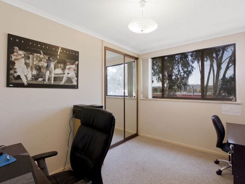 24/6 MacLaurin Crescent, Chifley ACT 2606