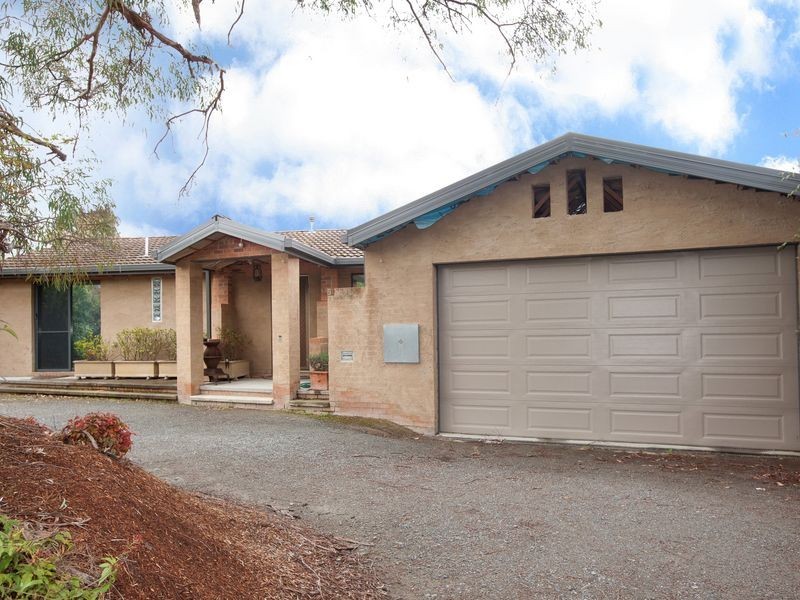 4 Bage Place, Mawson ACT 2607
