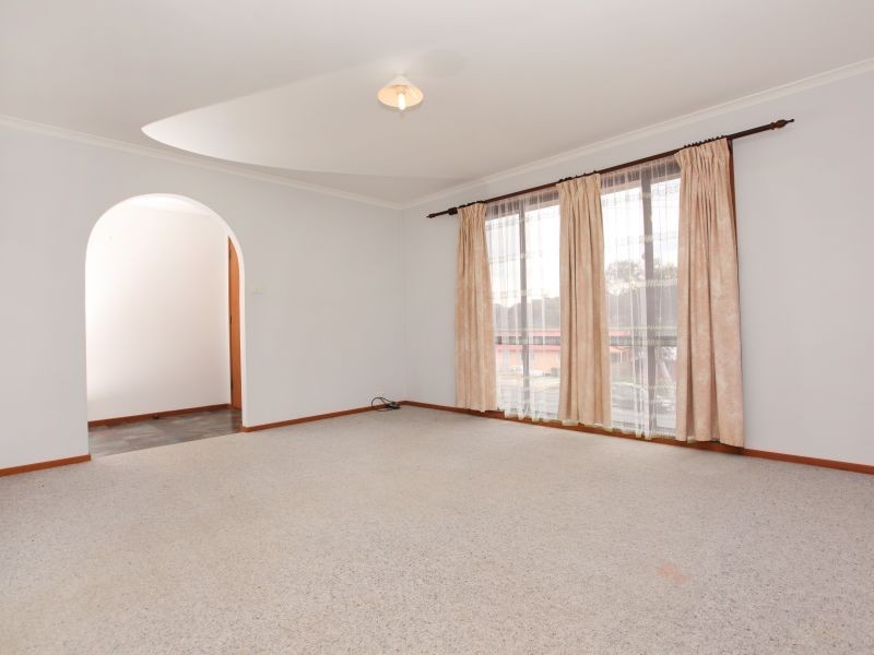 39 River Drive, Queanbeyan NSW 2620