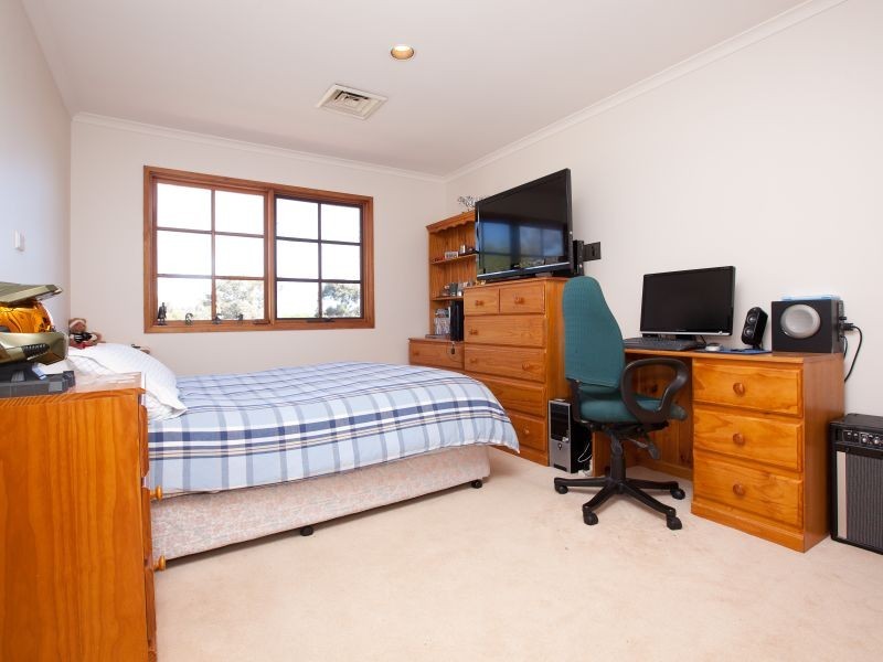 43 Shepherdson Place, Isaacs ACT 2607
