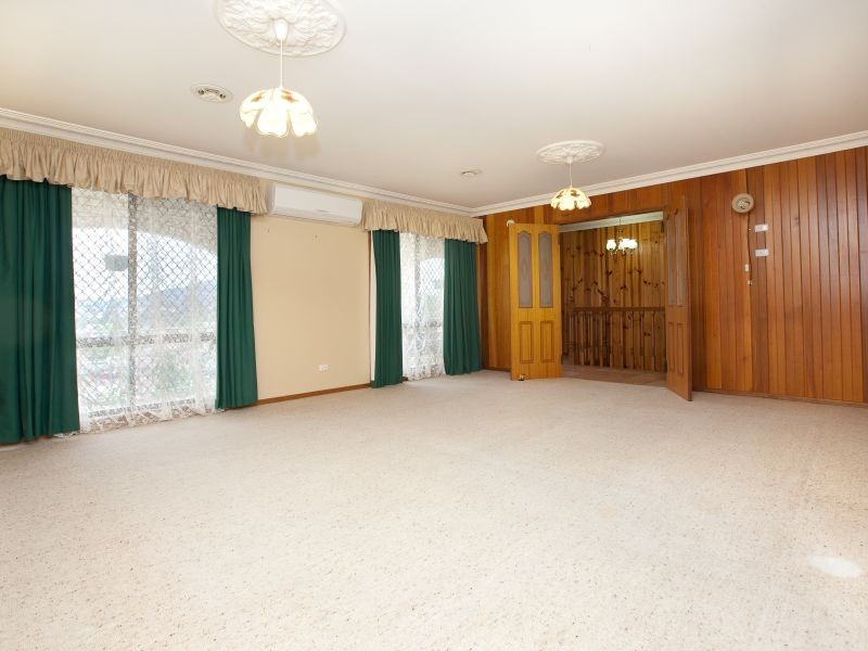 12 Camellia Place, Queanbeyan NSW 2620