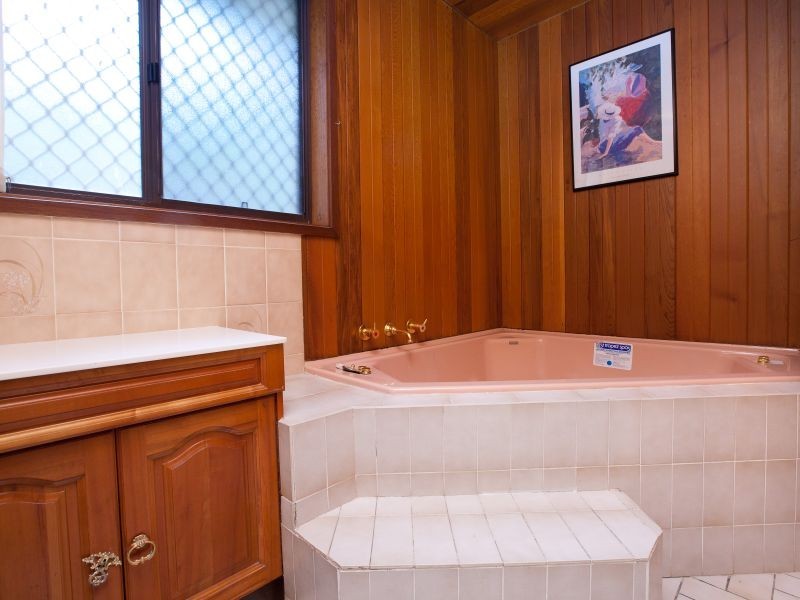 12 Camellia Place, Queanbeyan NSW 2620