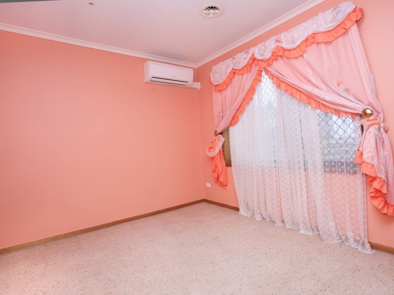 12 Camellia Place, Queanbeyan NSW 2620