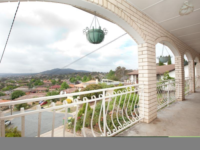 12 Camellia Place, Queanbeyan NSW 2620