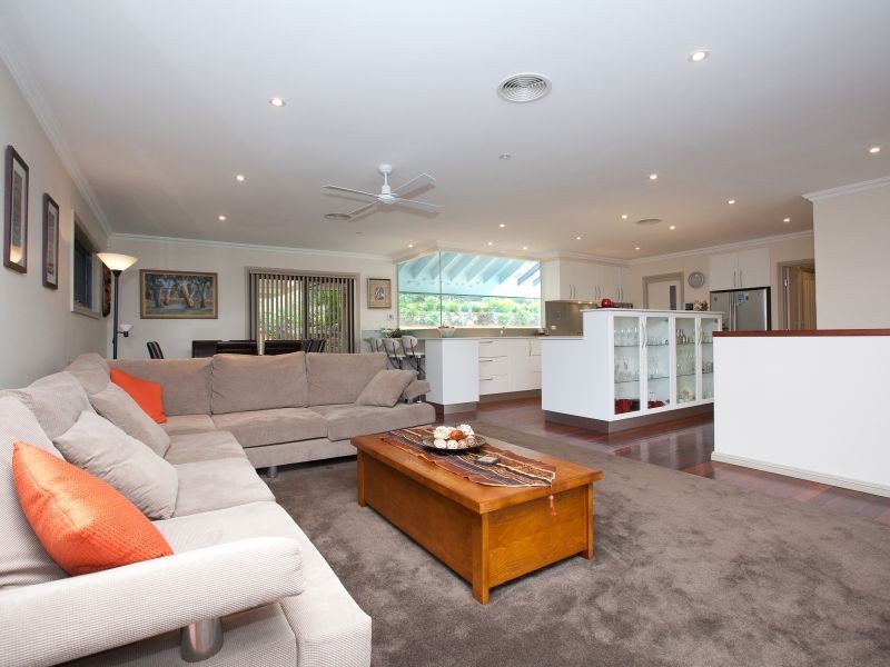 15 Florence Fuller Crescent, Conder ACT 2906