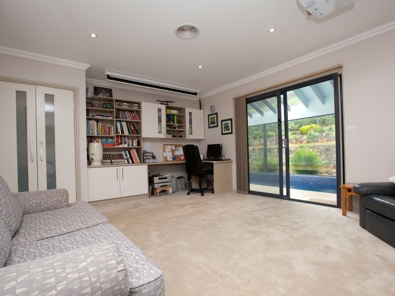 15 Florence Fuller Crescent, Conder ACT 2906