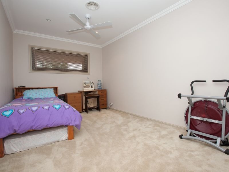 15 Florence Fuller Crescent, Conder ACT 2906