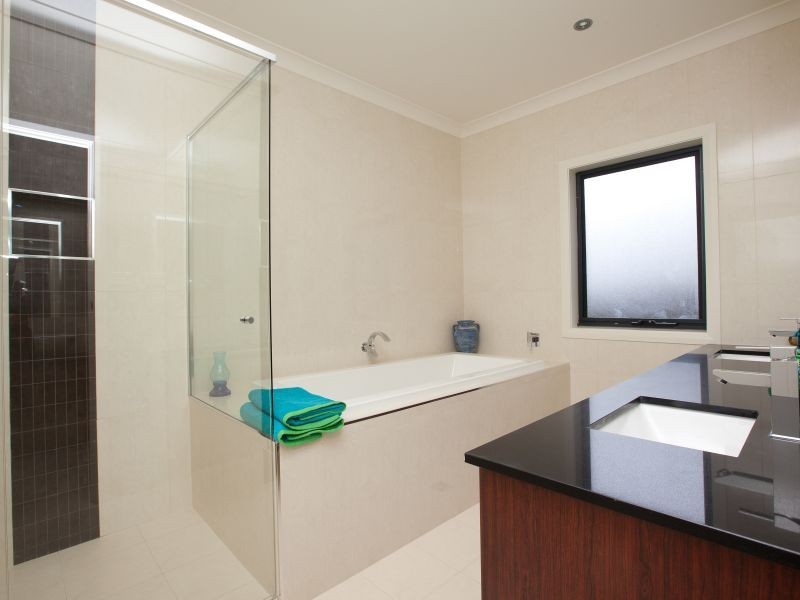 26 Gormanston Crescent, Deakin ACT 2600