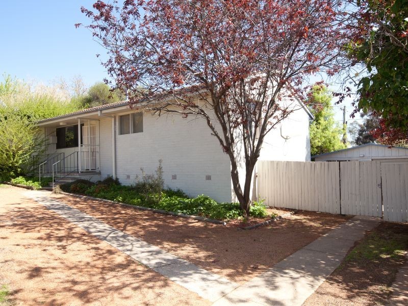7 Sutton Place, Farrer ACT 2607