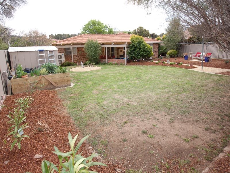 8 Chevalley Loop, Gordon ACT 2906
