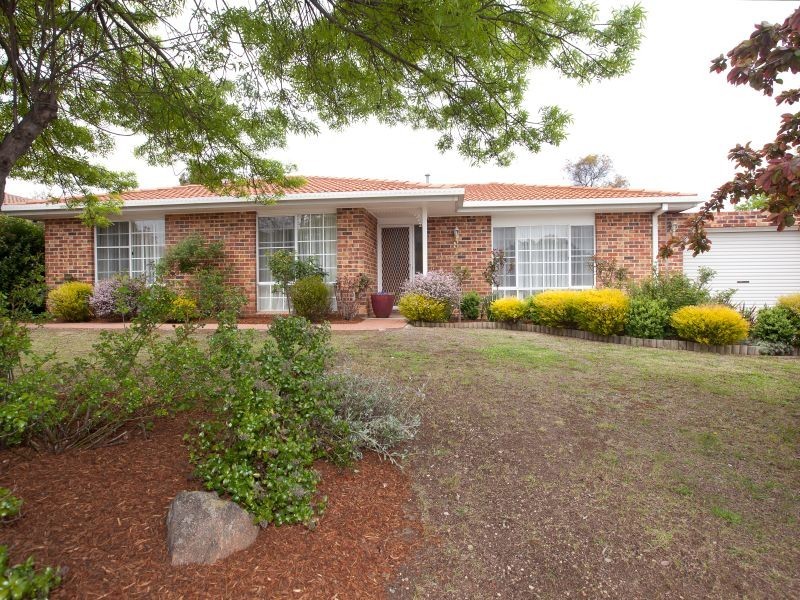 8 Chevalley Loop, Gordon ACT 2906