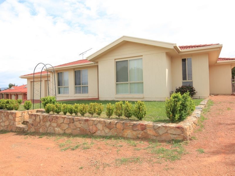 2 Ingham Place, Conder ACT 2906