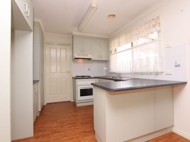 2 Ingham Place, Conder ACT 2906