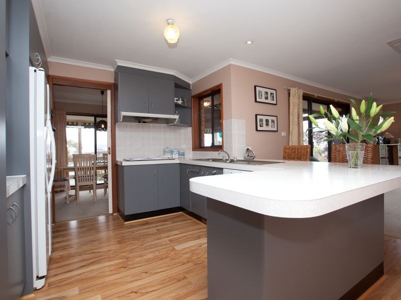 33 Burtt Crescent, Calwell ACT 2905