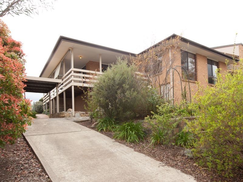 33 Burtt Crescent, Calwell ACT 2905