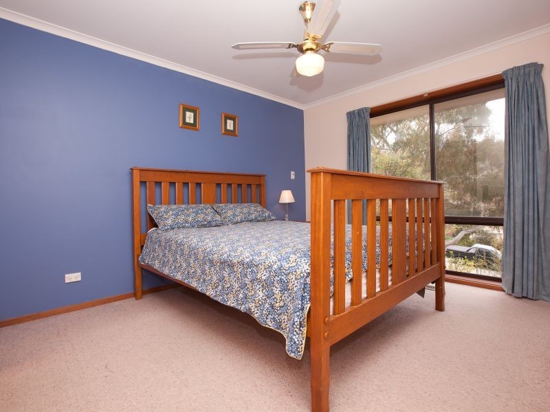 33 Burtt Crescent, Calwell ACT 2905