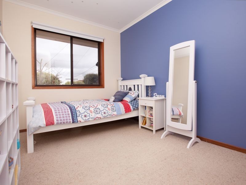 33 Burtt Crescent, Calwell ACT 2905