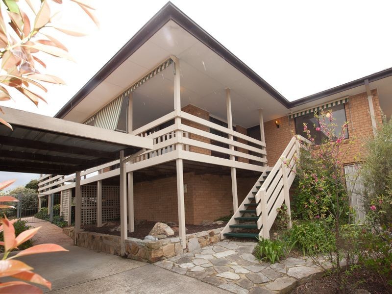 33 Burtt Crescent, Calwell ACT 2905