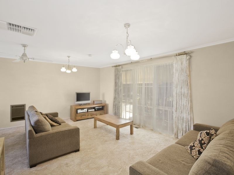 7 Manifold Place, Kambah ACT 2902