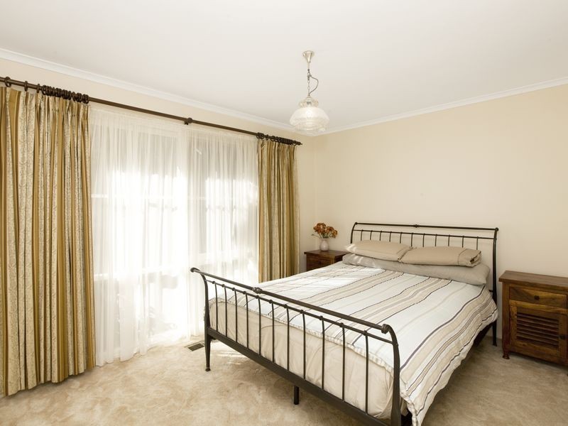7 Manifold Place, Kambah ACT 2902