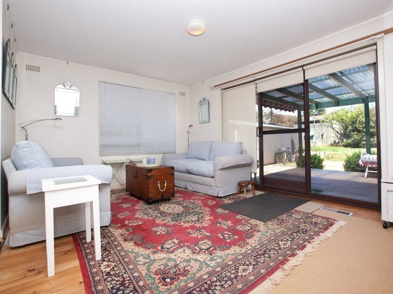 10 Peacock Place, Curtin ACT 2605