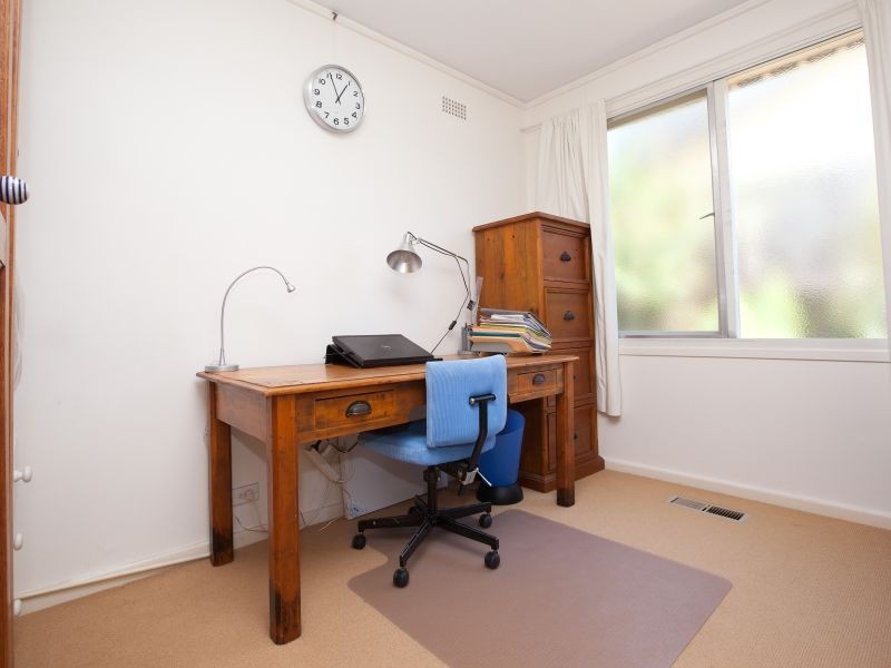 10 Peacock Place, Curtin ACT 2605