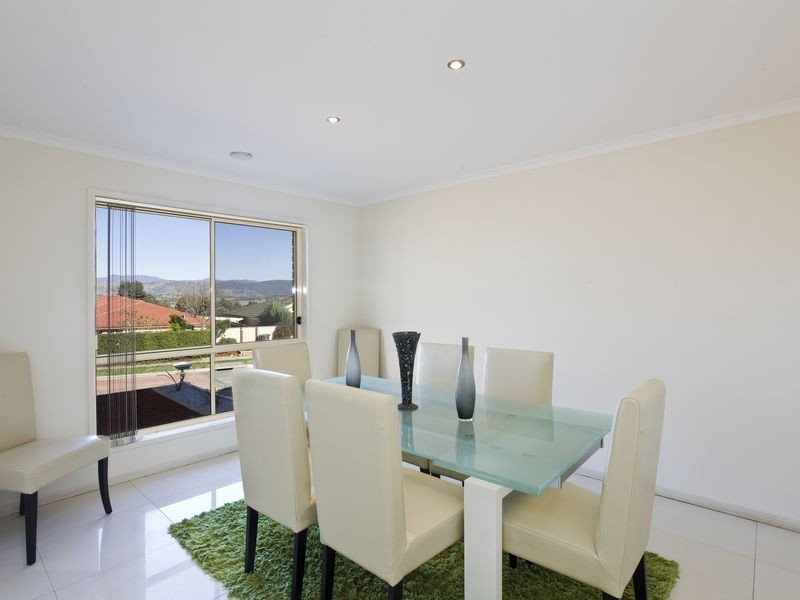 40 James Smith Circuit, Conder ACT 2906