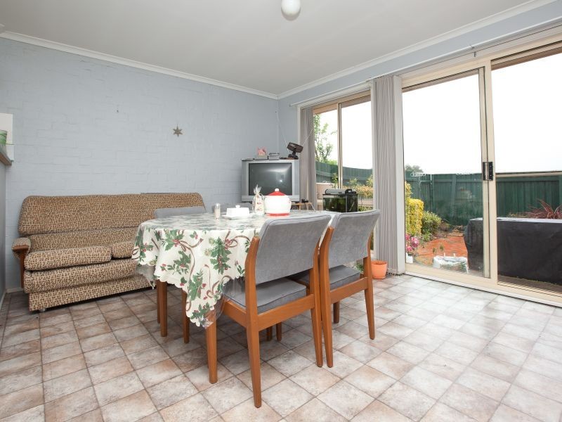 2/3 Riddle Place, Gordon ACT 2906