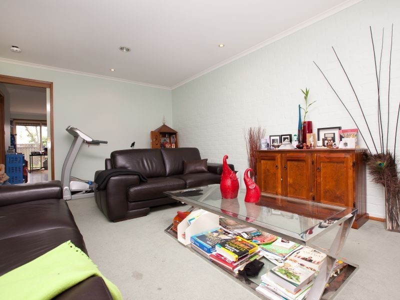 3/3 Riddle Place, Gordon ACT 2906